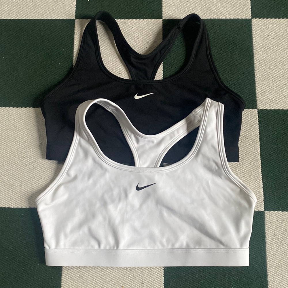 Nike Sports Bras Size Large